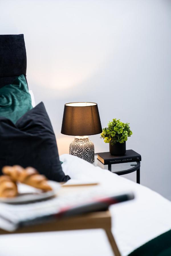 Hosta Group - Prestige 1 Bed Apartment - The Olive Кеймбридж Екстериор снимка
